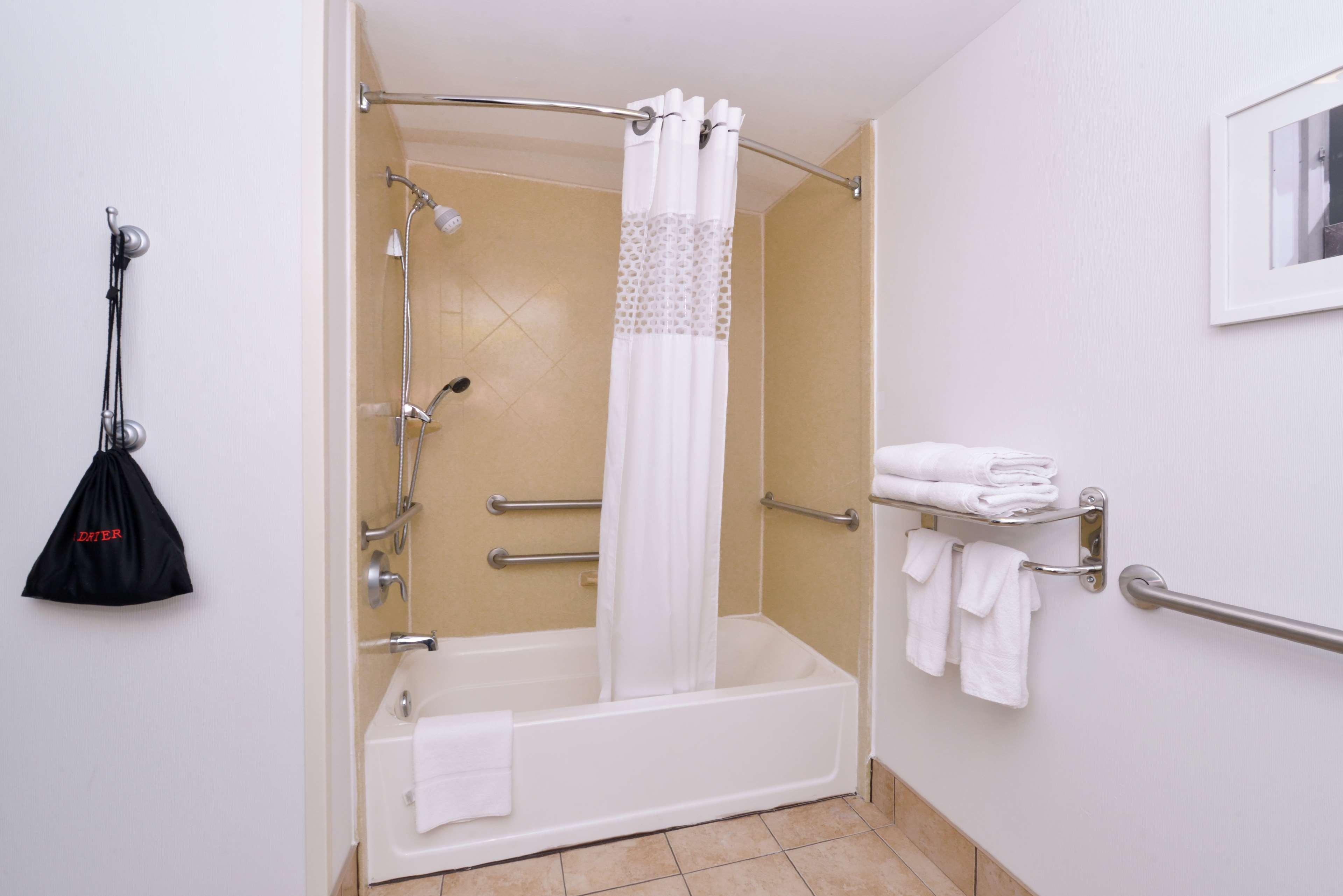 Hampton Inn & Suites Уилмингтън Екстериор снимка