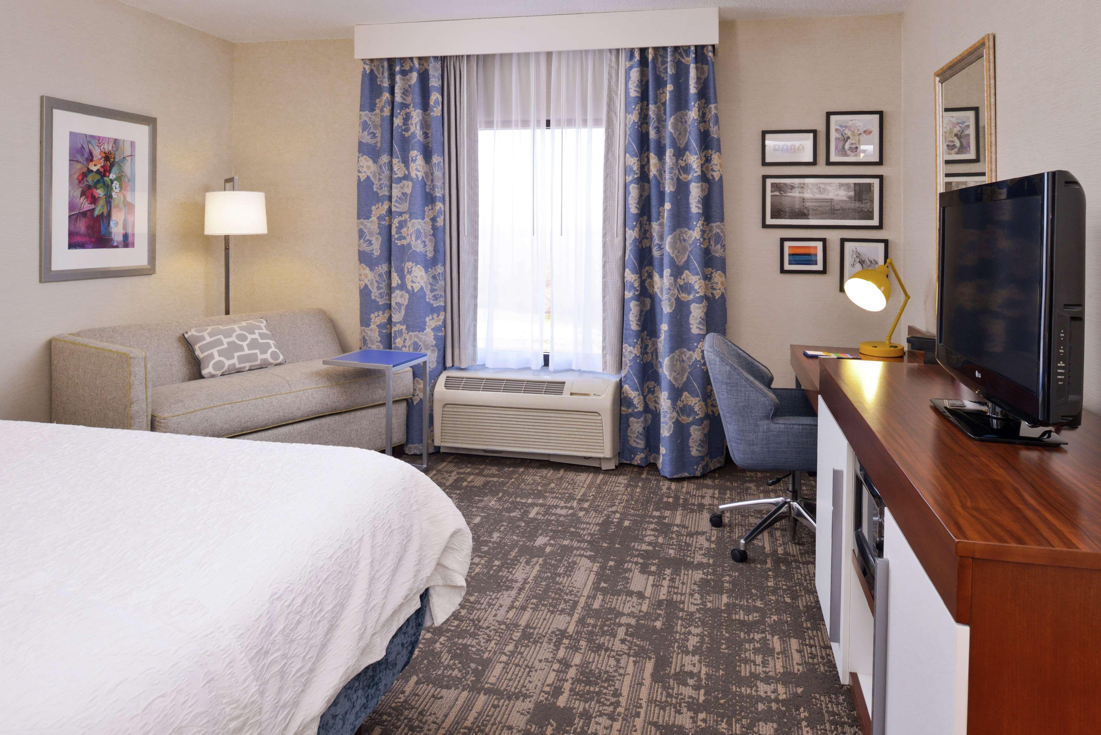 Hampton Inn & Suites Уилмингтън Екстериор снимка
