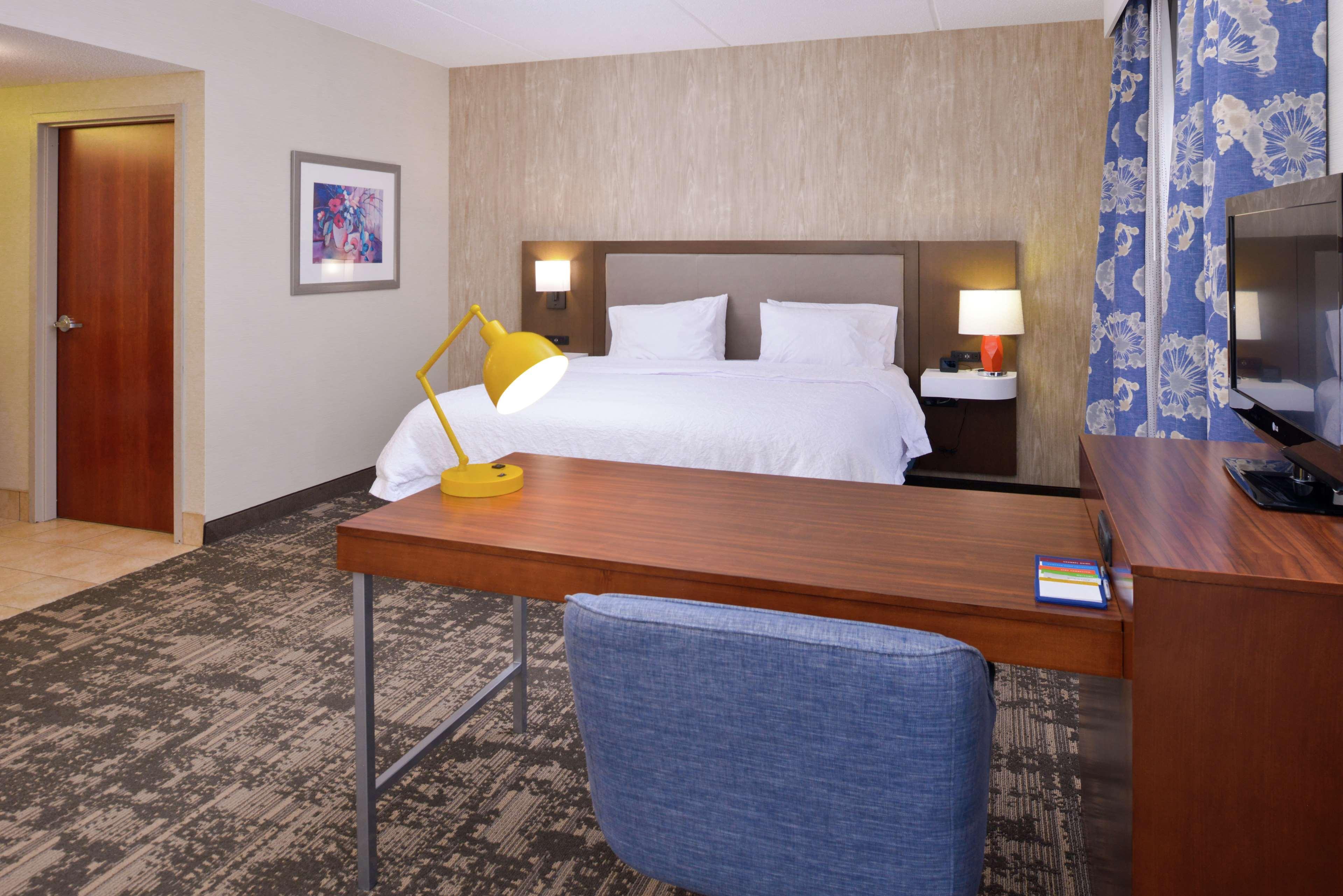 Hampton Inn & Suites Уилмингтън Екстериор снимка