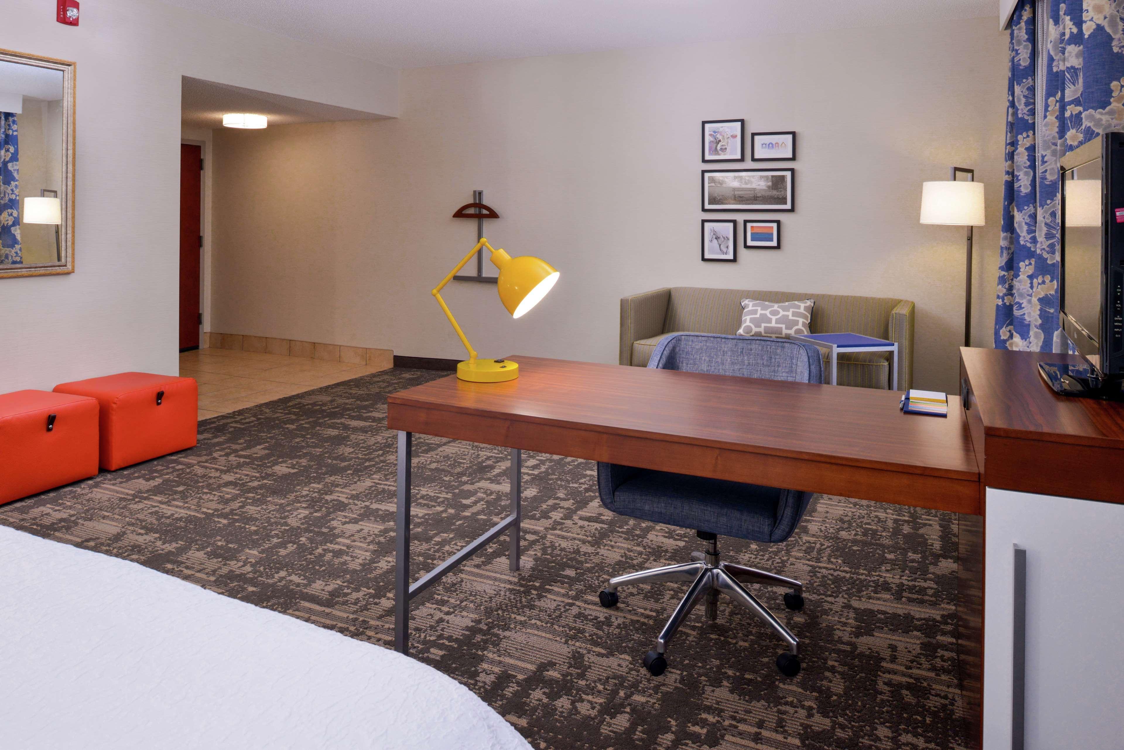 Hampton Inn & Suites Уилмингтън Екстериор снимка