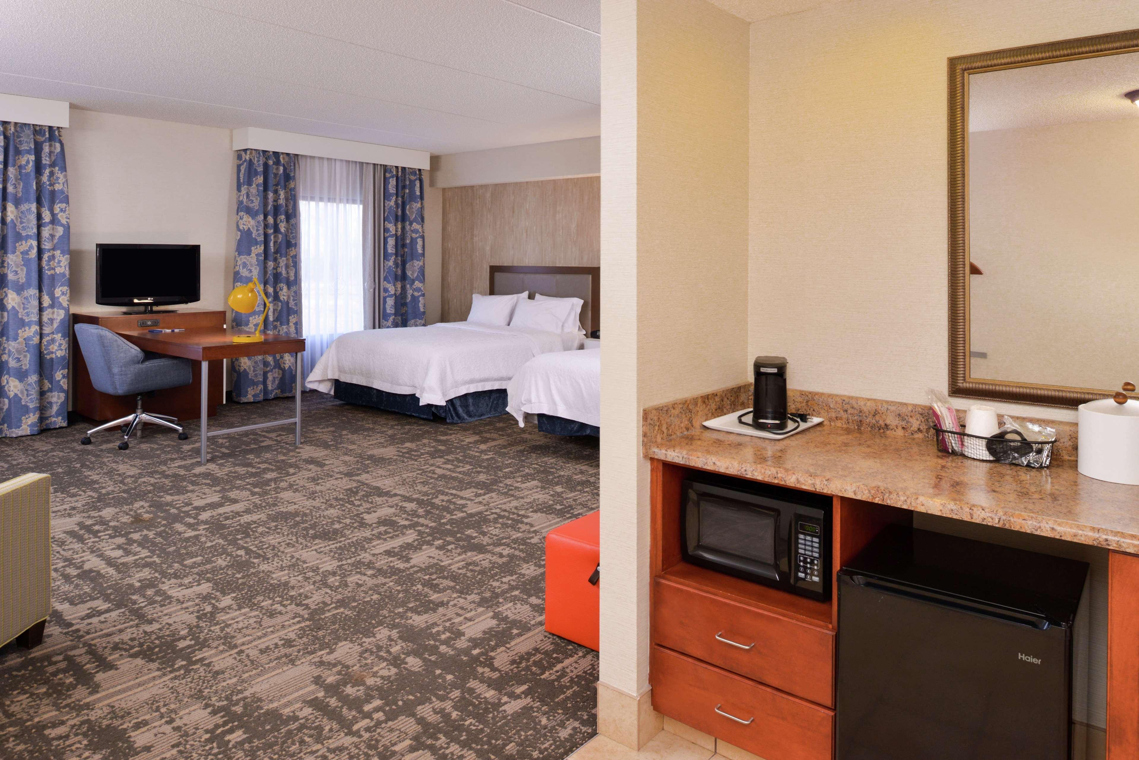 Hampton Inn & Suites Уилмингтън Екстериор снимка